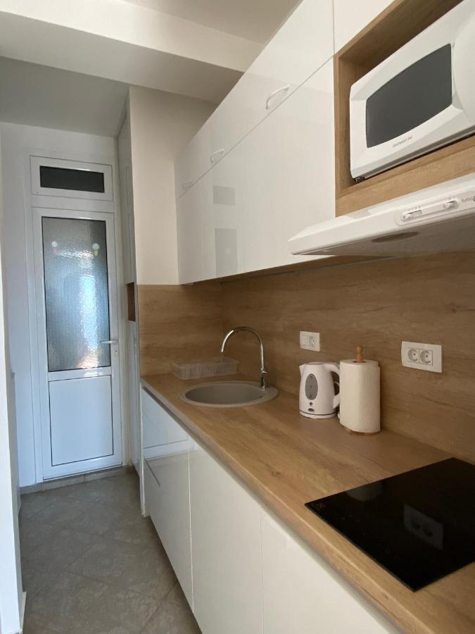 Acacia Apartmani ซูโตมอเร ภายนอก รูปภาพ
