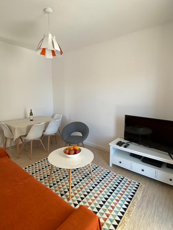 Acacia Apartmani ซูโตมอเร ภายนอก รูปภาพ