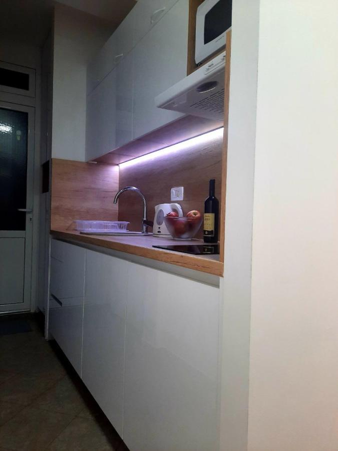 Acacia Apartmani ซูโตมอเร ภายนอก รูปภาพ