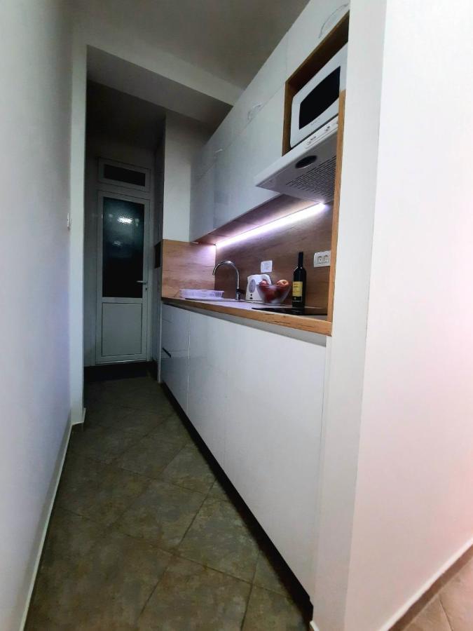 Acacia Apartmani ซูโตมอเร ภายนอก รูปภาพ